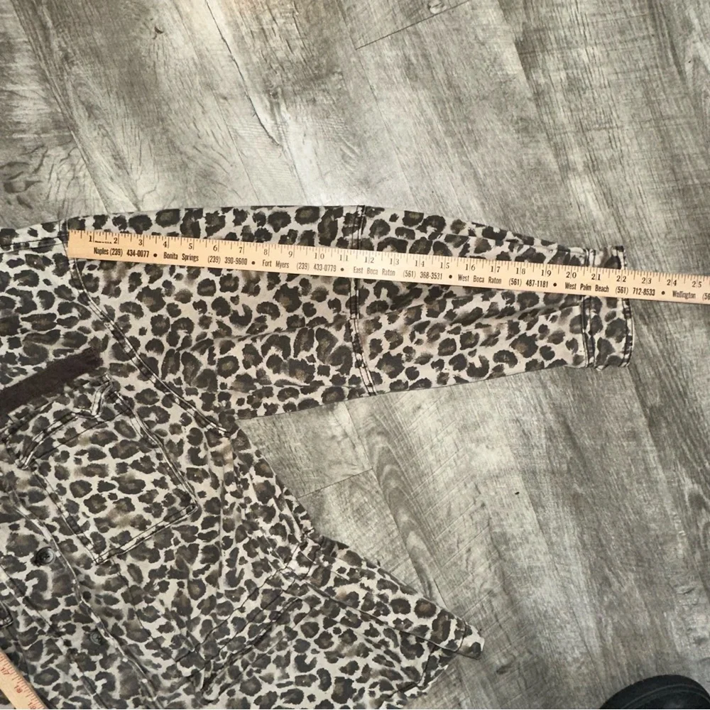 FREE PEOPLE Leopard Print Utility Jacket Woman’s Small Cotton Zip Button Safari - Picture 5 of 11